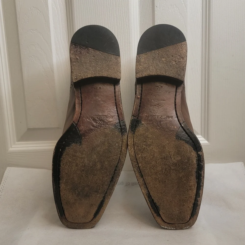 Mezlan men dress